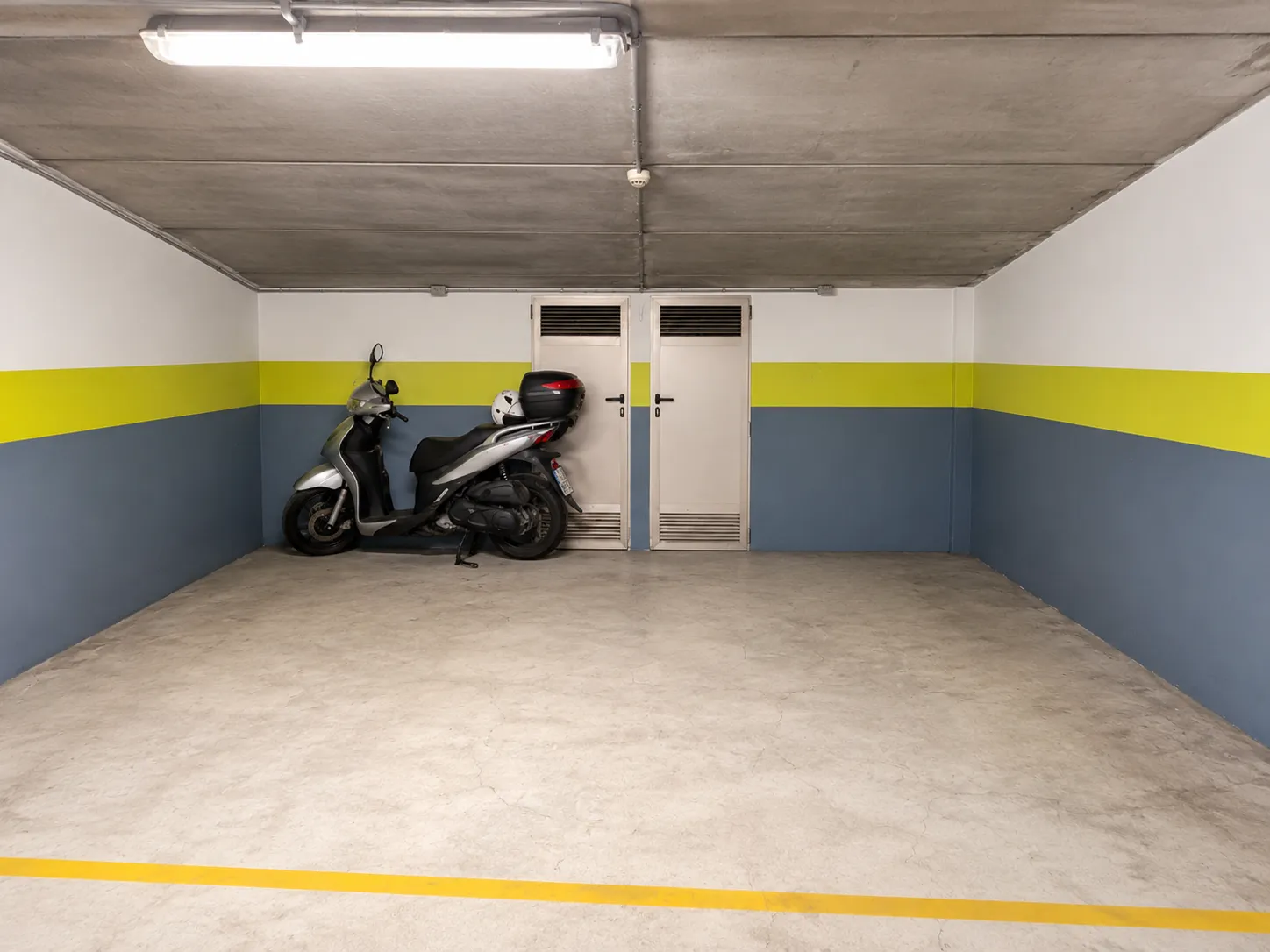 Lote de 2 garajes + 2 trasteros en Santa Catalina — foto 1
